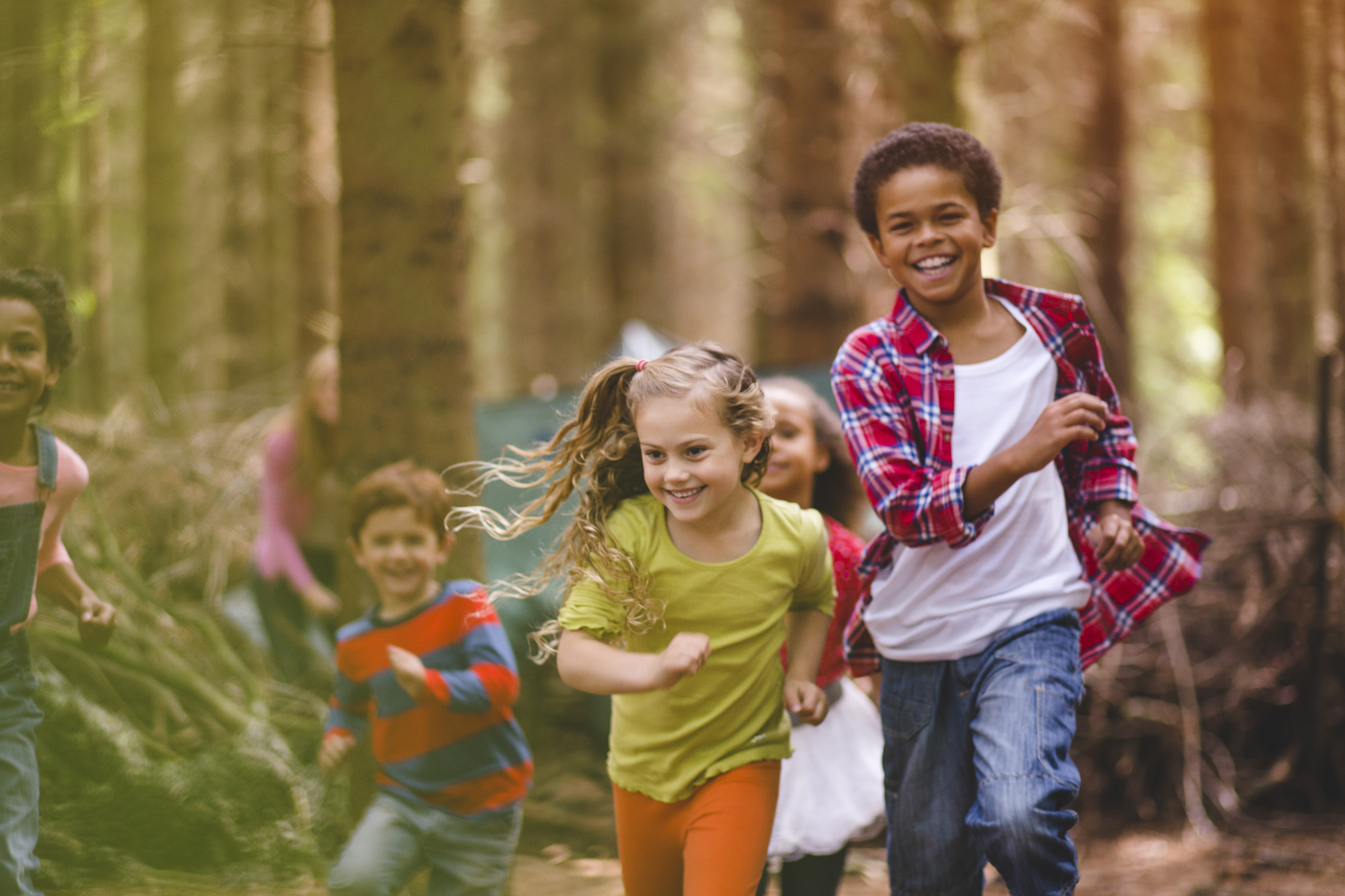 2020.10.01 Kids Running In Woods